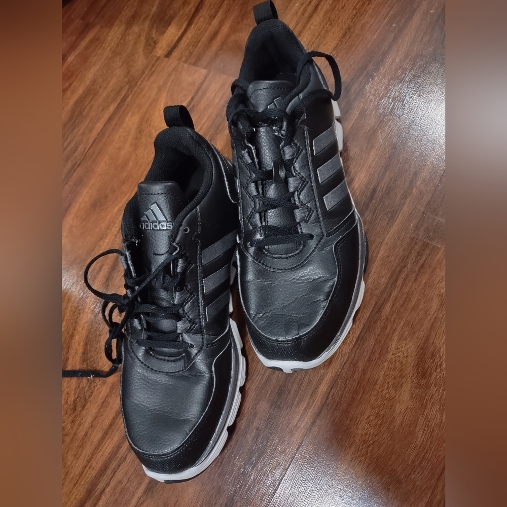 Men's Adidas 8.5 Leather Shoes